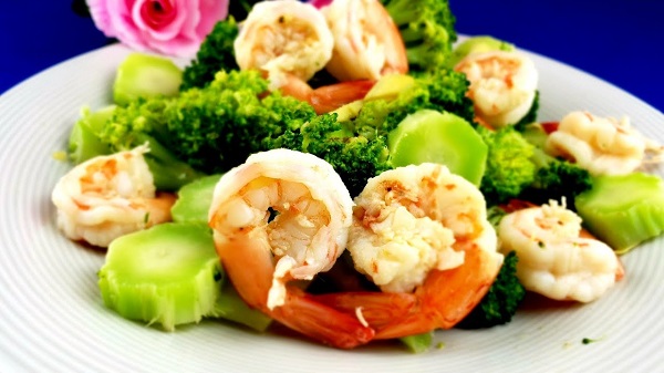 Hinh 12 mon bong cai xao tom - Top 16+ Món xào ngon cho bữa cơm gia đình đơn giản mà dinh dưỡng