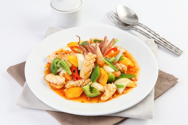 Hinh 3 mon muc xao chua ngot - Top 16+ Món xào ngon cho bữa cơm gia đình đơn giản mà dinh dưỡng
